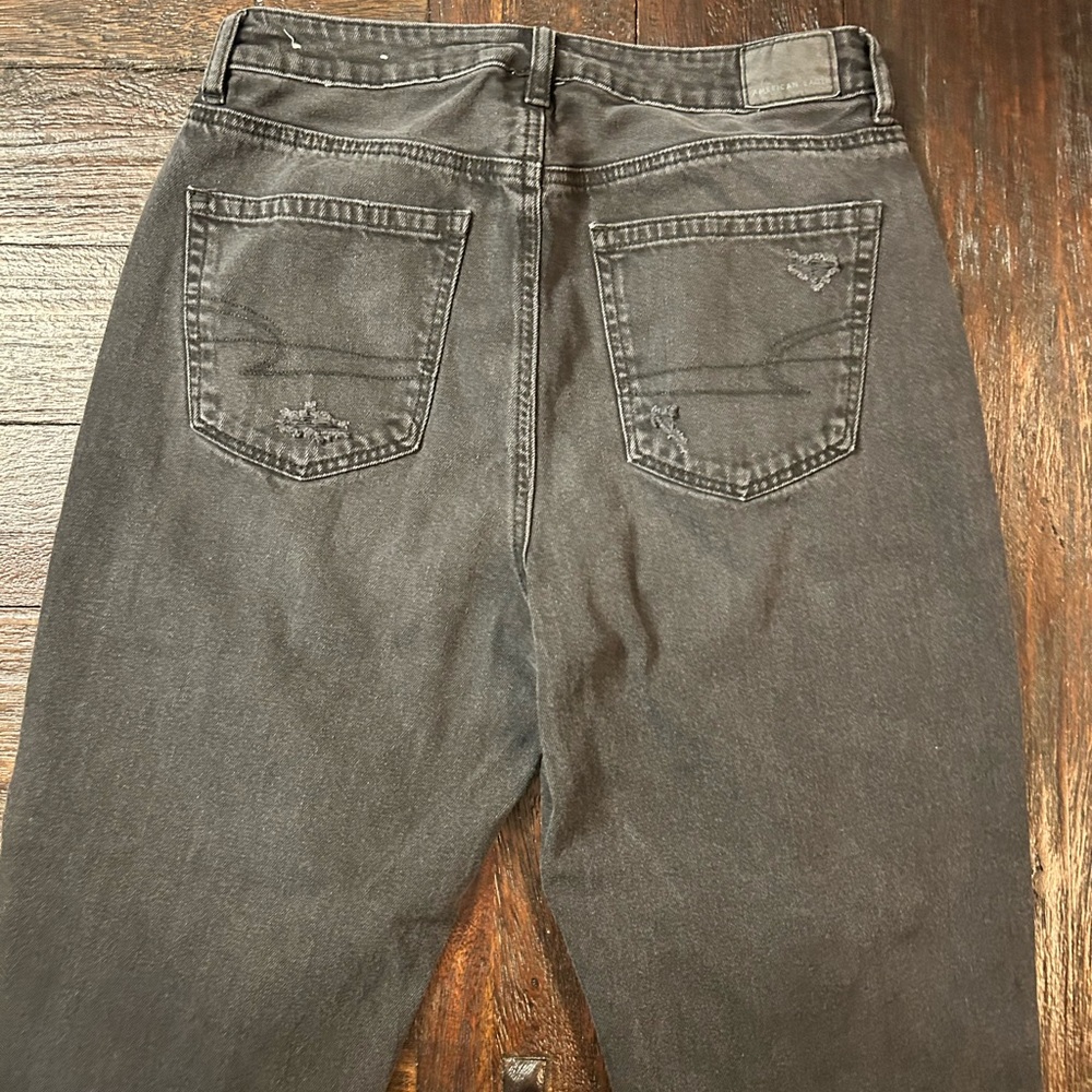 American Eagle Outfitters Comfort Stretch Waistband Black Mom Straight Jeans - Picture 7 of 11